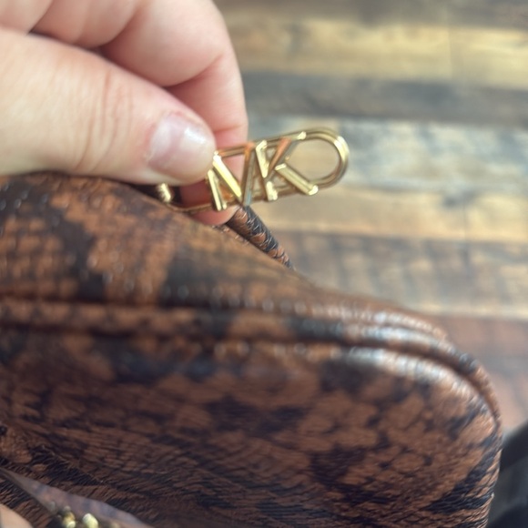 Michael Kors Brown Snake Print Funny Pack - Picture 3 of 5